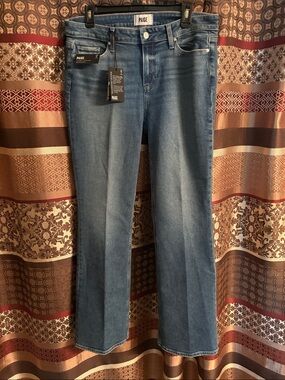 PAIGE Laurel Canyon Mid Rise Bootcut jeans